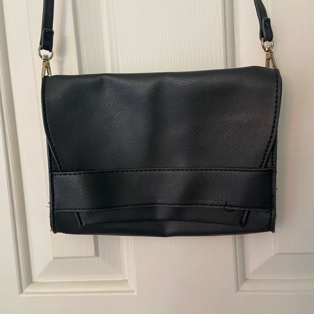 Summer & Rose Black Leather Crossbody